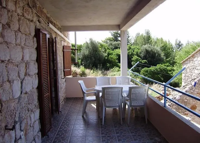 In Mit Terrasse By Interhome アパート *