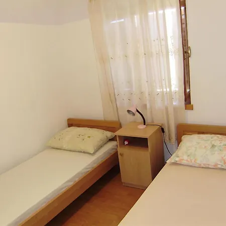 In Mit Terrasse By Interhome *