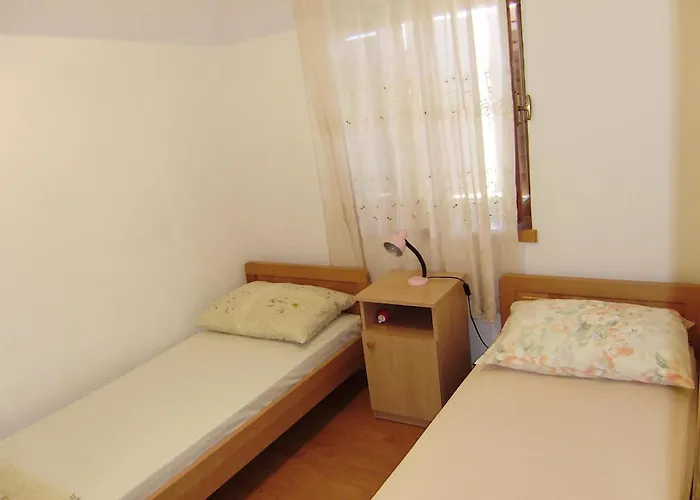 In Mit Terrasse By Interhome *