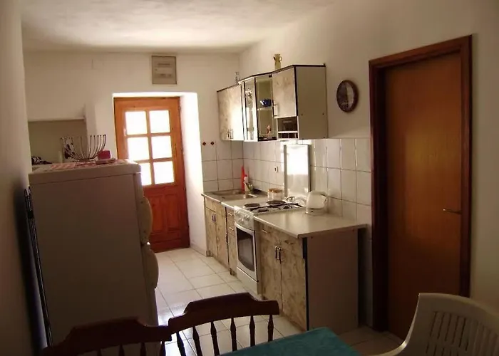 In Mit Terrasse By Interhome *