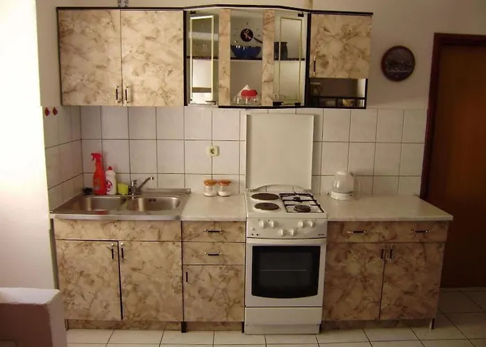 In Mit Terrasse By Interhome *